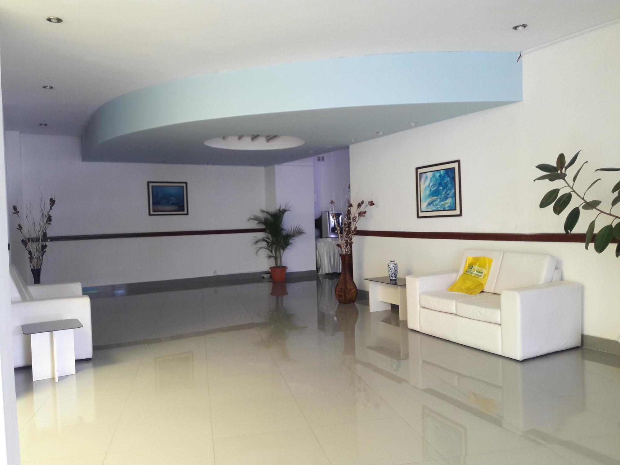 Delfines Apartahotel 4*
